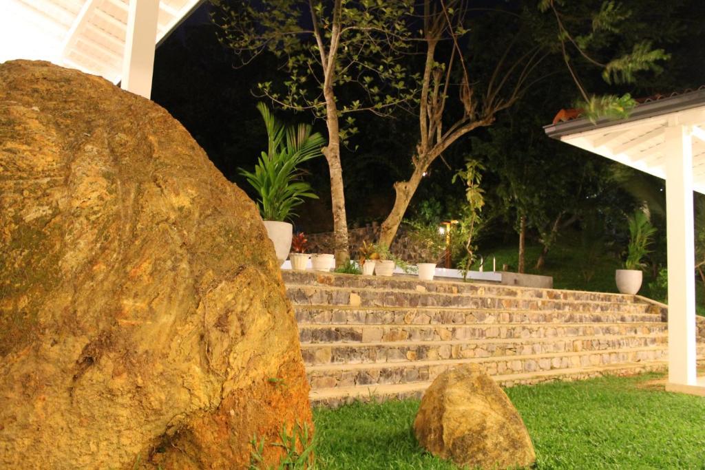 Beach Grove Villas Unawatuna Exterior photo